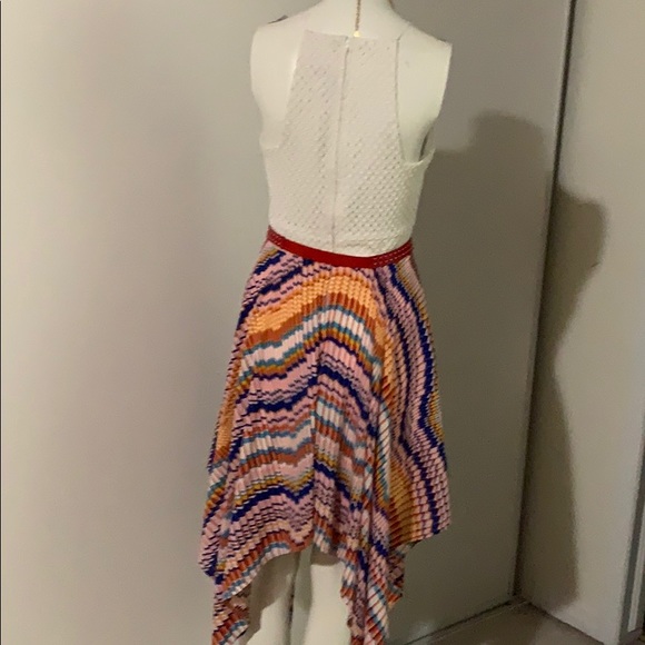 Bisou Bisou halter style dress - Picture 5 of 9